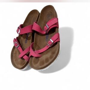 Birkenstock Women's Pink Sandals